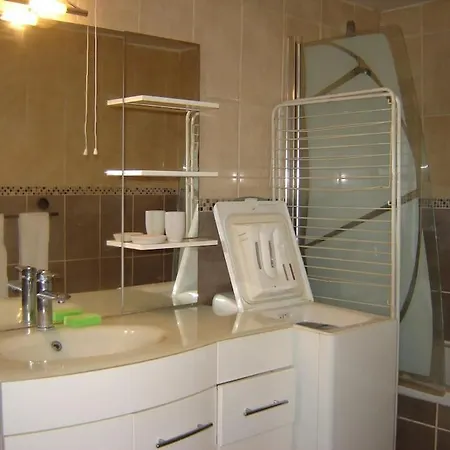 Appt 2 Pieces Pres De Apartment